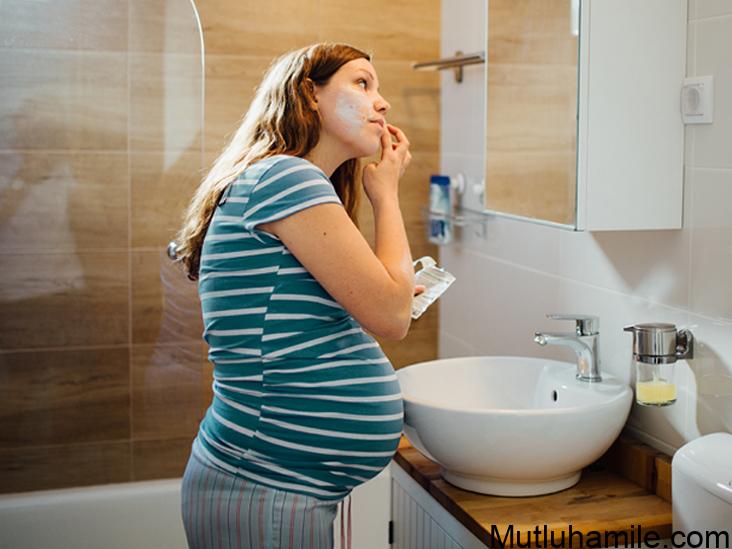 Hamilelikte Cilt Bakımı Nasıl Olmalı?