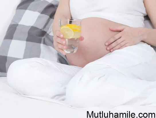 Hamilelikte Limon Yenir Mi? Faydaları ve Zararları Nedir?